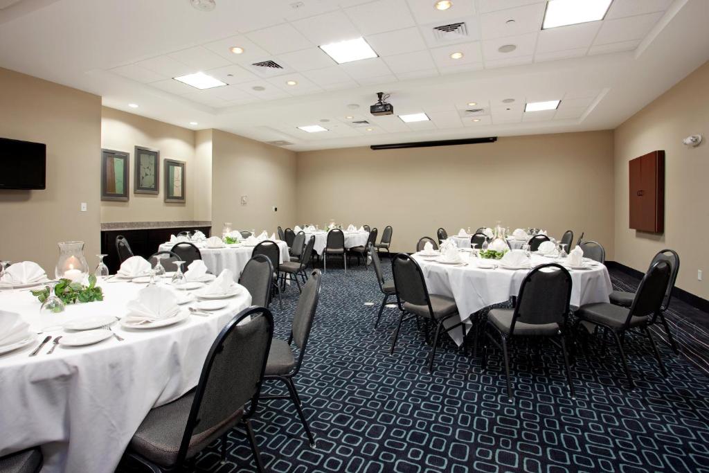 Holiday Inn Hammond an IHG Hotel Main image 2